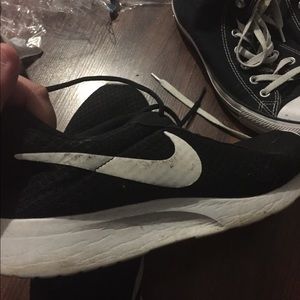 women’s black nike’s | women’s 10